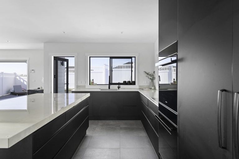 Photo of property in 8 Dulverton Rise, Flagstaff, Hamilton, 3210