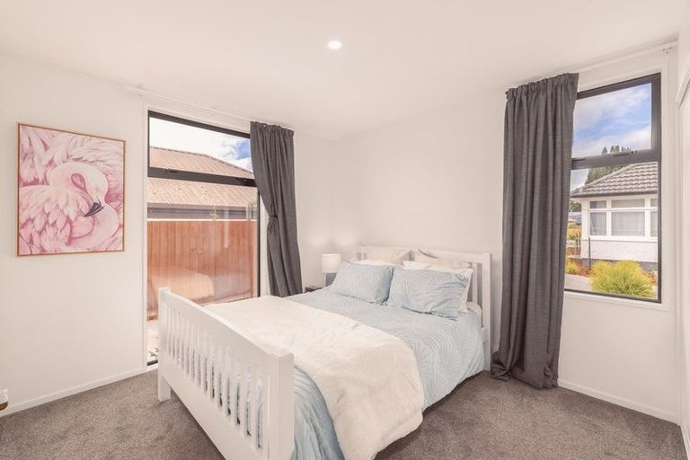 Photo of property in 299a Wainoni Road, Avondale, Christchurch, 8061