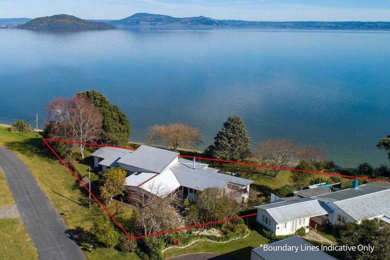 Photo of property in 10 Waana Street, Mourea, Rotorua, 3074