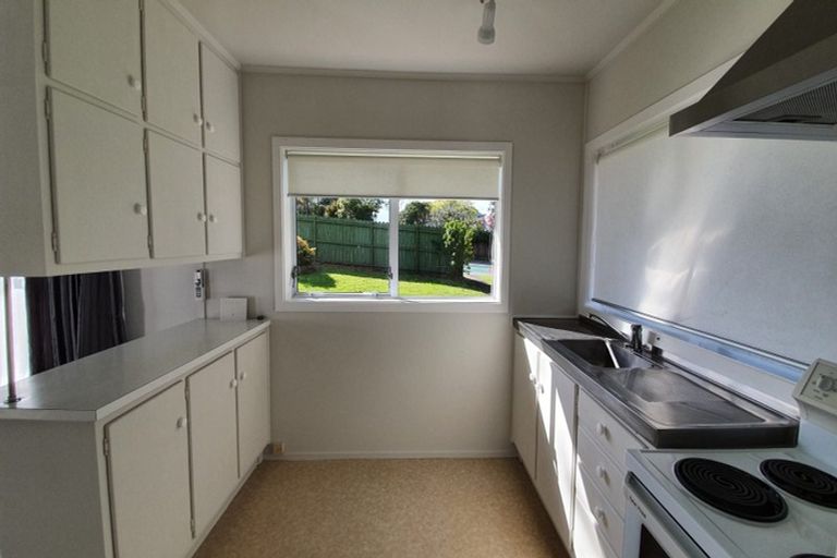 Photo of property in 1/242 Onewa Road, Birkenhead, Auckland, 0626
