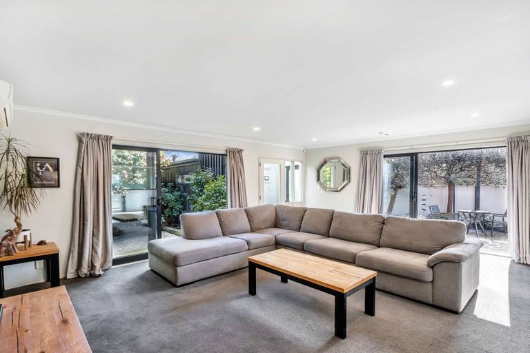 Photo of property in 3/48 Mcfaddens Road, St Albans, Christchurch, 8052