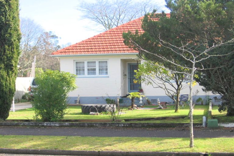 Photo of property in 16 Jellicoe Drive, Hamilton East, Hamilton, 3216