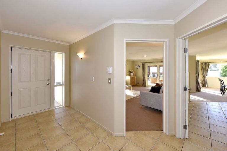 Photo of property in 17 Taranaki Drive, Woodend, 7610