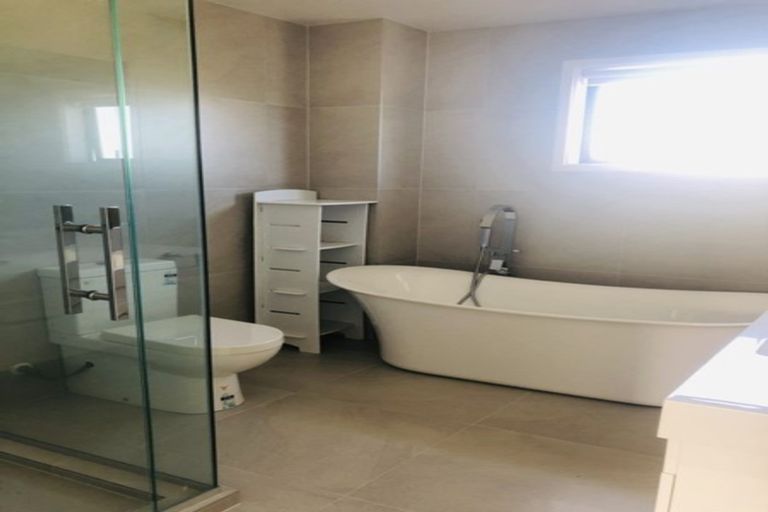 Photo of property in 66 Caldera Drive, Long Bay, Auckland, 0630