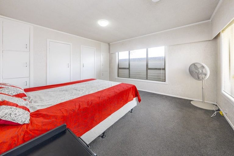 Photo of property in 18 Cameron Street, Papakura, 2110