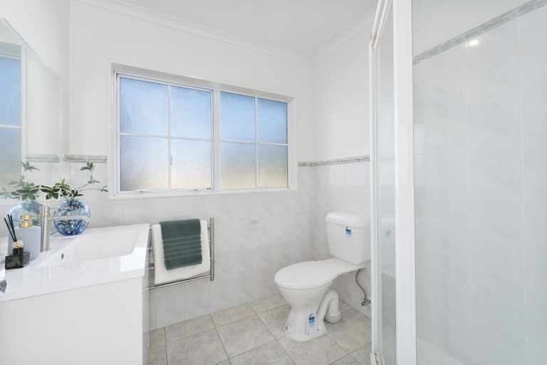 Photo of property in 2 Diana Place, Ranui, Auckland, 0612