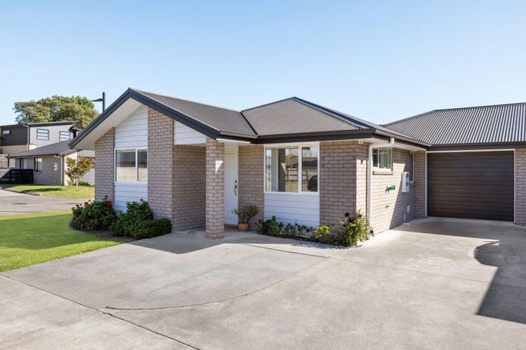 Photo of property in 24 Shrule Place, Huntington, Hamilton, 3210