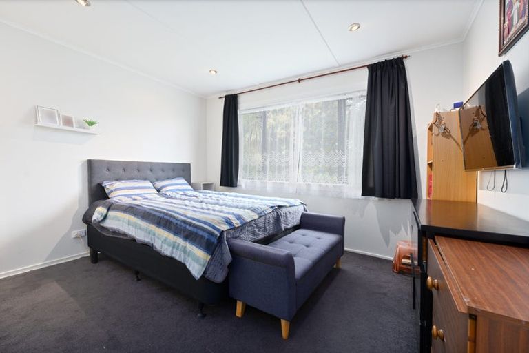 Photo of property in 37 Pomaria Road, Henderson, Auckland, 0610