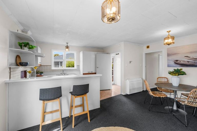 Photo of property in 26 Glenora Place, Hornby, Christchurch, 8042