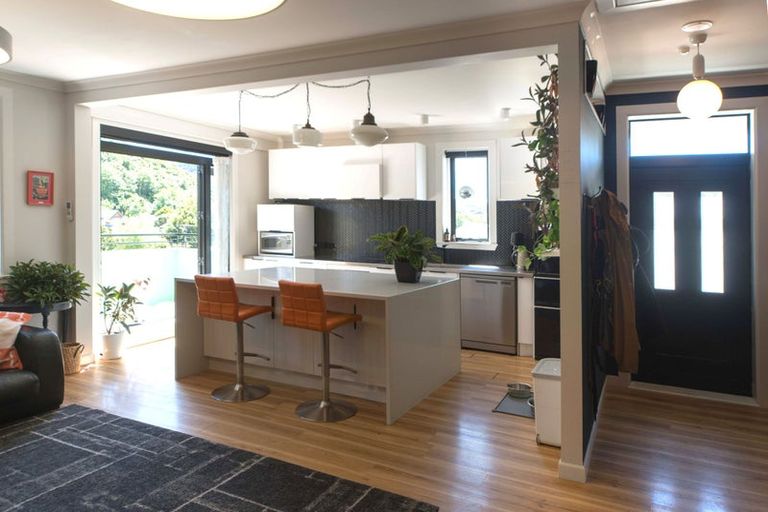 Photo of property in 1/338 Karori Road, Karori, Wellington, 6012