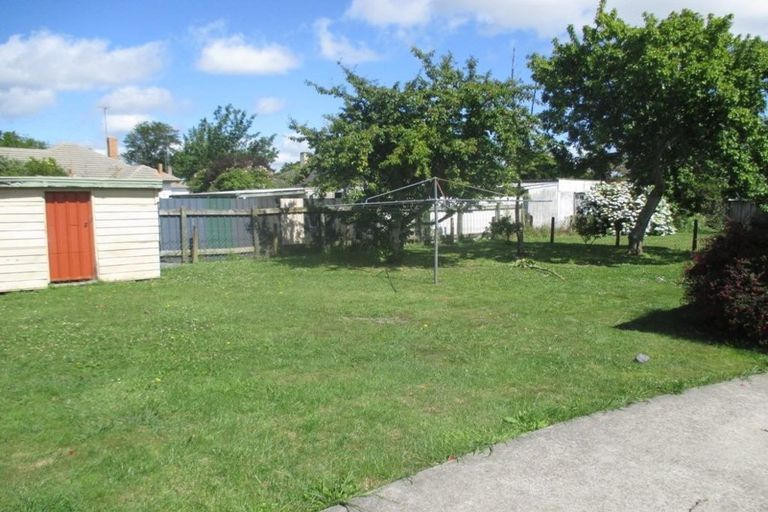 Photo of property in 5 Douglas Crescent, Fairfield, Hamilton, 3214