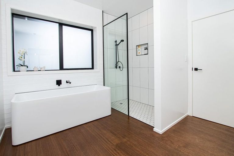 Photo of property in 101 Saint Kilda Road, Cambridge, 3434