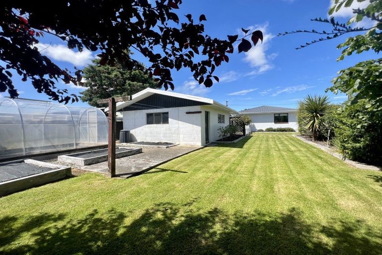 Photo of property in 96 Edinburgh Crescent, Waikiwi, Invercargill, 9810