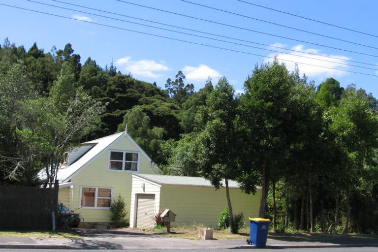 Photo of property in 82 Eskdale Road, Birkdale, Auckland, 0626