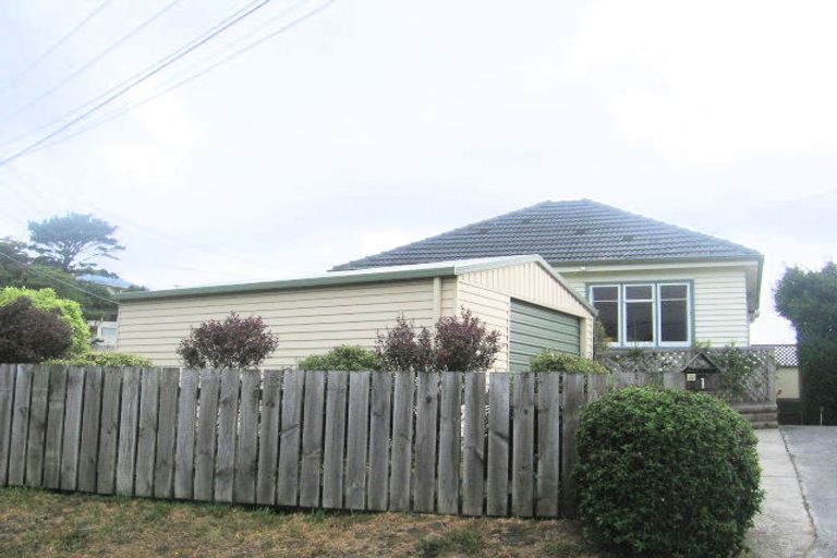 Photo of property in 1 Berkshire Avenue, Wilton, Wellington, 6012