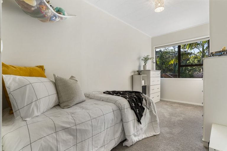 Photo of property in 110 Spinella Drive, Bayview, Auckland, 0629