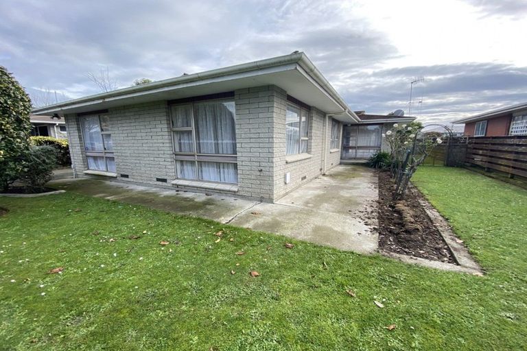 Photo of property in 9 Raglan Avenue, Cloverlea, Palmerston North, 4412