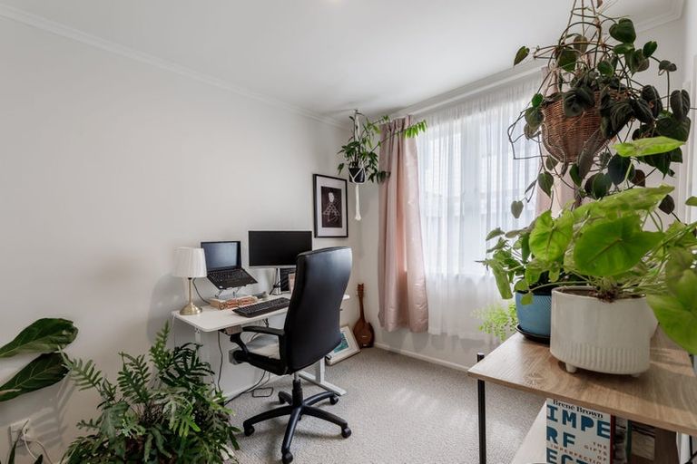 Photo of property in 13 Matapouri Road, Mangere Bridge, Auckland, 2022