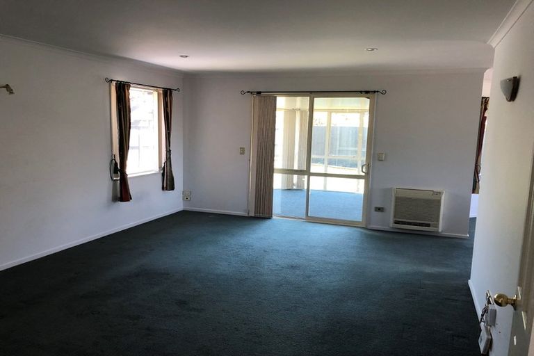 Photo of property in 10 Joe Burns Place, Wigram, Christchurch, 8042