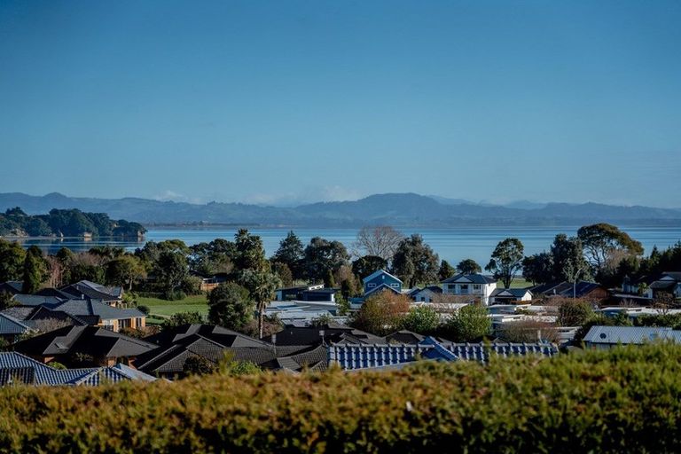 Photo of property in 197a Omokoroa Road, Omokoroa, 3114