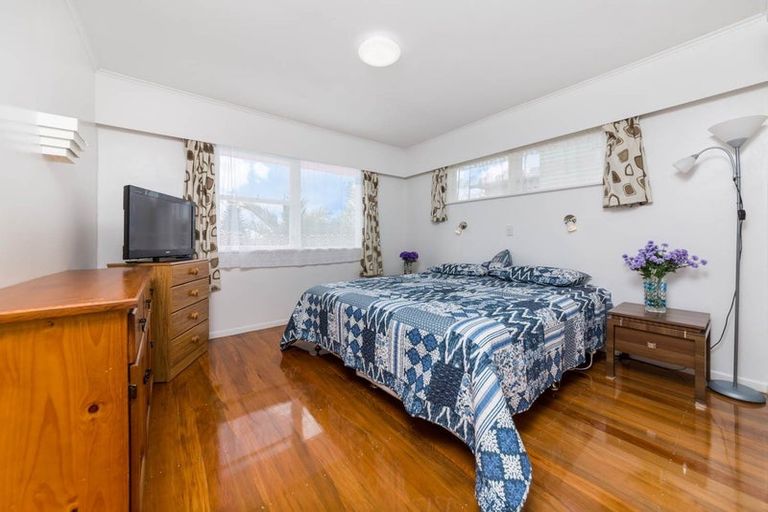 Photo of property in 5 Shanaway Rise, Hillcrest, Auckland, 0627