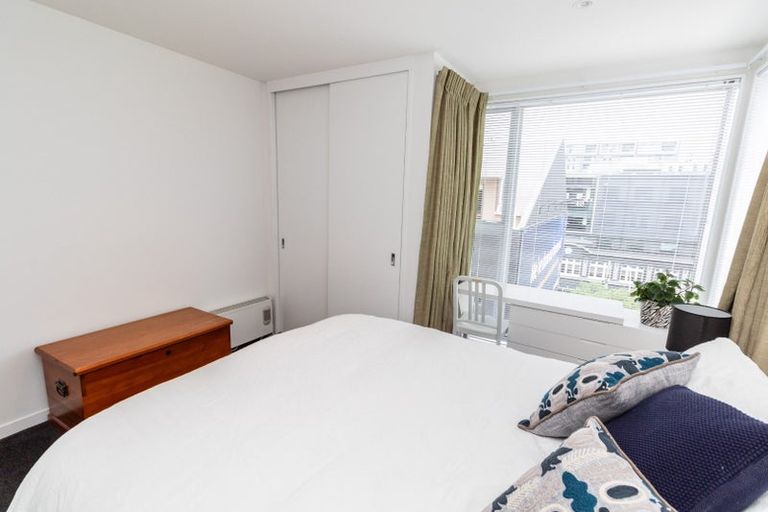 Photo of property in Portal Apartments, 5d/42 Cable Street, Te Aro, Wellington, 6011