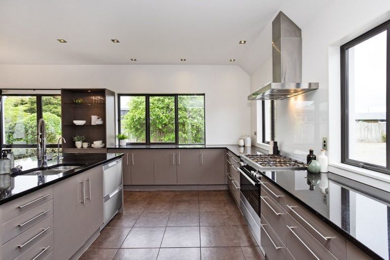 Photo of property in 146 Oreti Road, Otatara, Invercargill, 9879