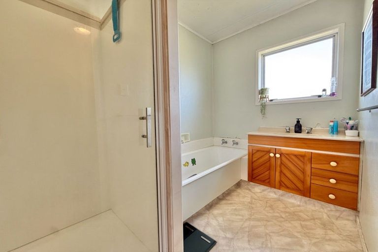 Photo of property in 12 Wairoa Place, Tokoroa, 3420