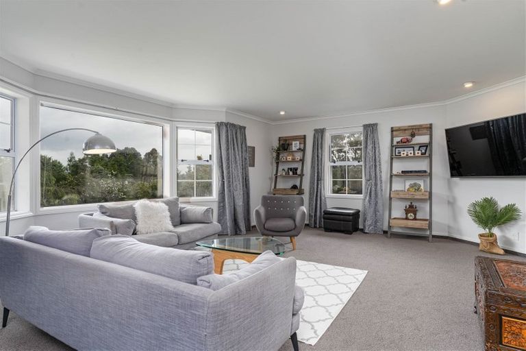 Photo of property in 281h Lees Pakaraka Road, Te Ore Ore, Masterton, 5886