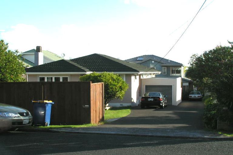 Photo of property in 1/10 Walter Street, Hauraki, Auckland, 0622