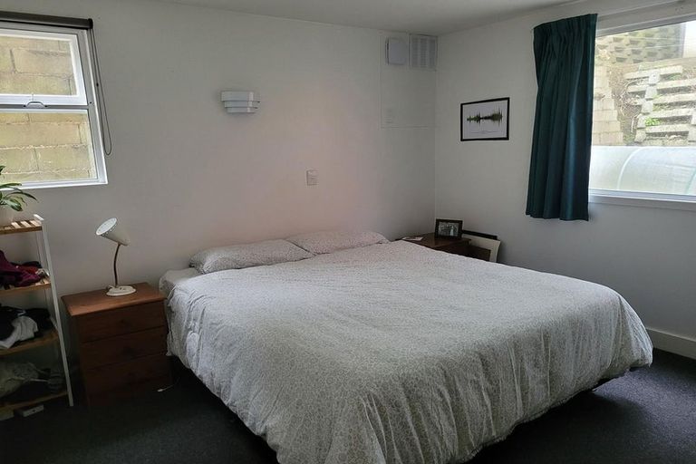 Photo of property in Parkland Flats, 18/51 Adams Terrace, Kelburn, Wellington, 6021