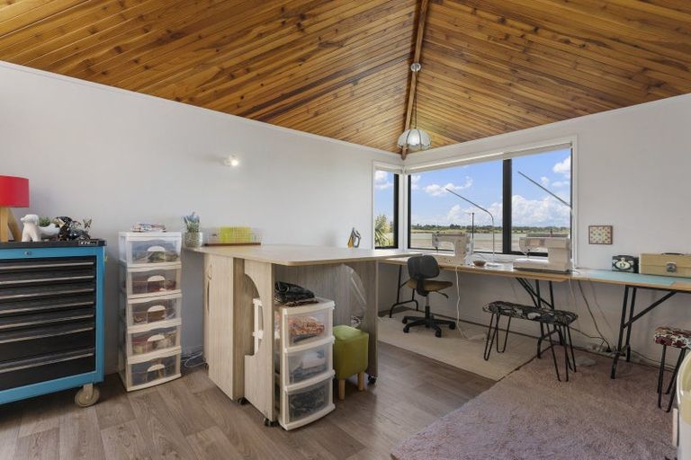 Photo of property in 55 St Annes Crescent, Wattle Downs, Auckland, 2103