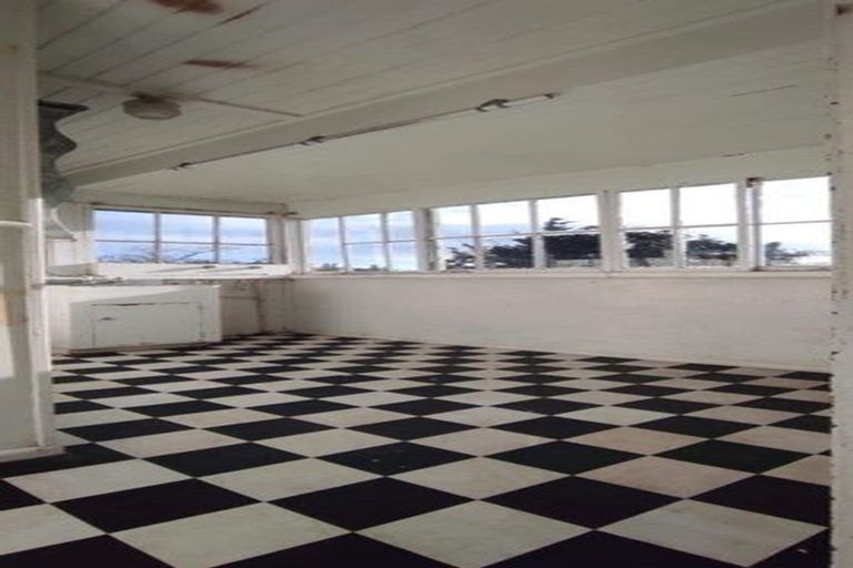 Photo of property in 15 Peverill Crescent, Papatoetoe, Auckland, 2025