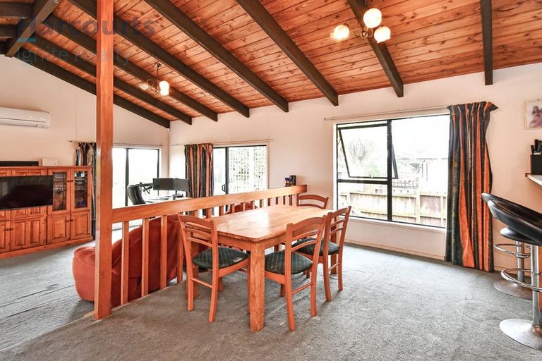 Photo of property in 14 Rukumoana Place, Clendon Park, Auckland, 2103