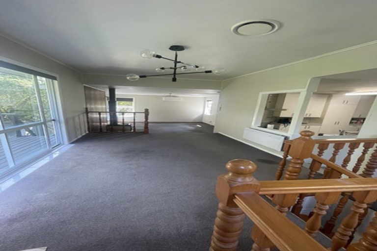 Photo of property in 11 Lynda Avenue, Paparangi, Wellington, 6037