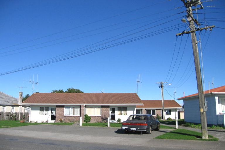Photo of property in Tahuna Flats, 1 Kirk Street, Otaki, 5512