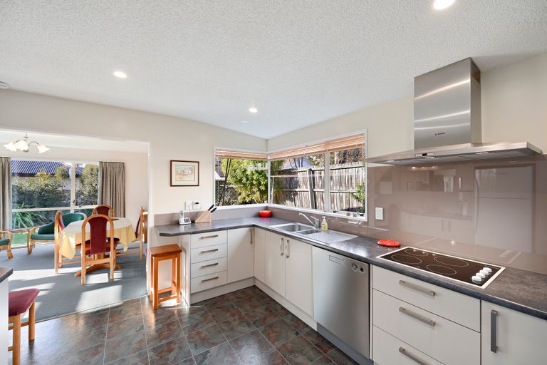 Photo of property in 1a Whaka Terrace, Huntsbury, Christchurch, 8022