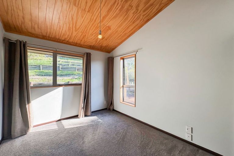 Photo of property in 18 Flinders Road, Heathcote Valley, Christchurch, 8022