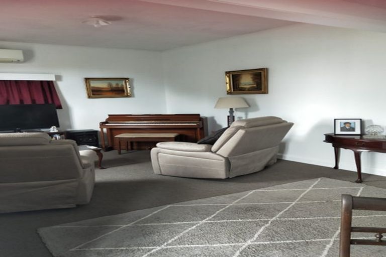 Photo of property in 3 Clyde Street, Levin, 5510