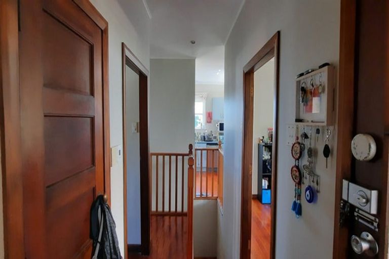 Photo of property in 120 Cashmere Avenue, Khandallah, Wellington, 6035