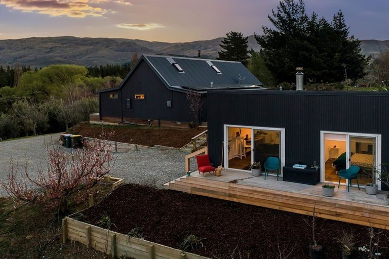 Photo of property in 21 Ritchie Lane, Bannockburn, Cromwell, 9384