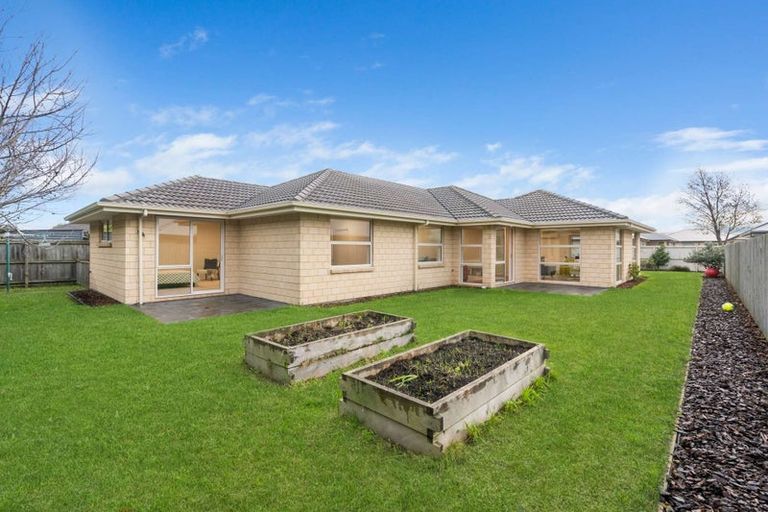 Photo of property in 70 Mcmahon Drive, Aidanfield, Christchurch, 8025