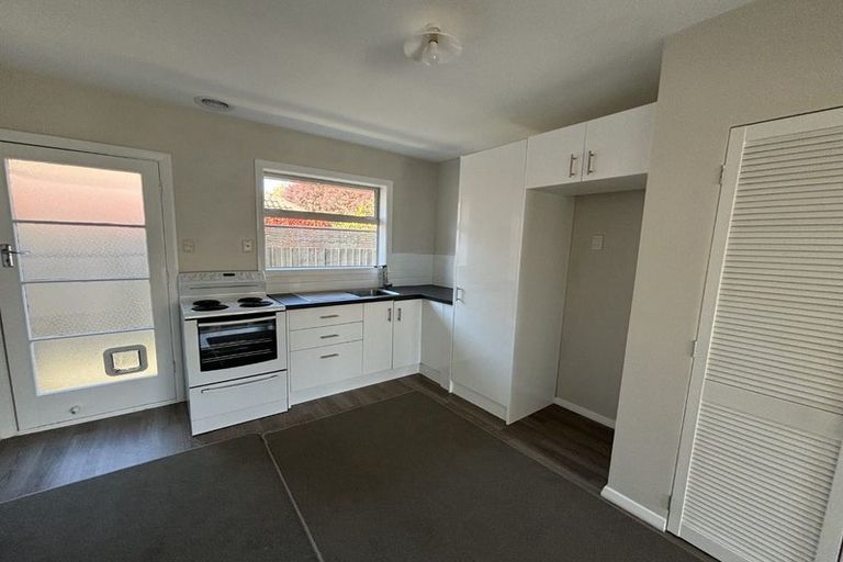 Photo of property in 4/28 Aikmans Road, Merivale, Christchurch, 8014