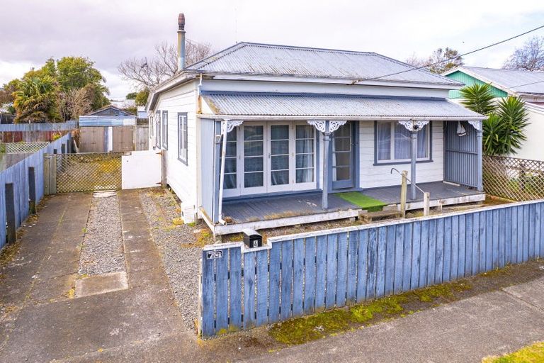 Photo of property in 4 Lowther Street, Whanganui, 4500