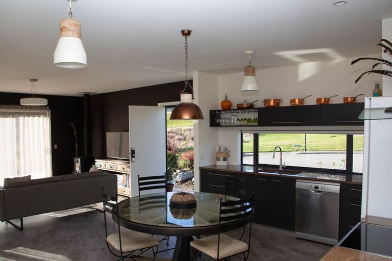 Photo of property in 15 Clemett Court, Kaikoura Flat, Kaikoura, 7371