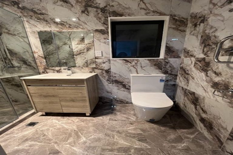 Photo of property in 2/15 Totara Road, Manurewa, Auckland, 2102