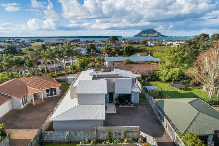 Photo of property in 102 Freyberg Street, Otumoetai, Tauranga, 3110