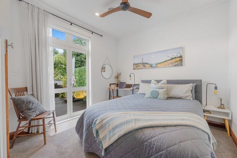 Photo of property in 75 Brougham Street, New Plymouth, 4310