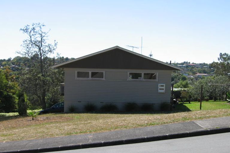 Photo of property in 15 Acacia Road, Torbay, Auckland, 0632