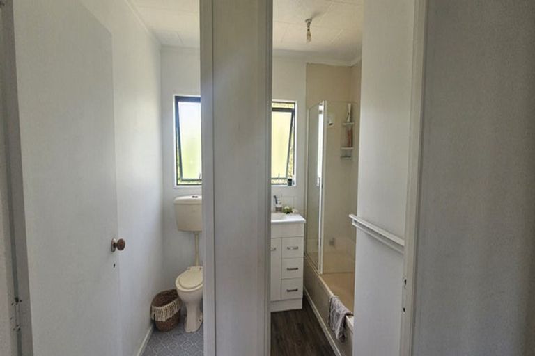 Photo of property in 8a Kane Road, Papamoa Beach, Papamoa, 3118